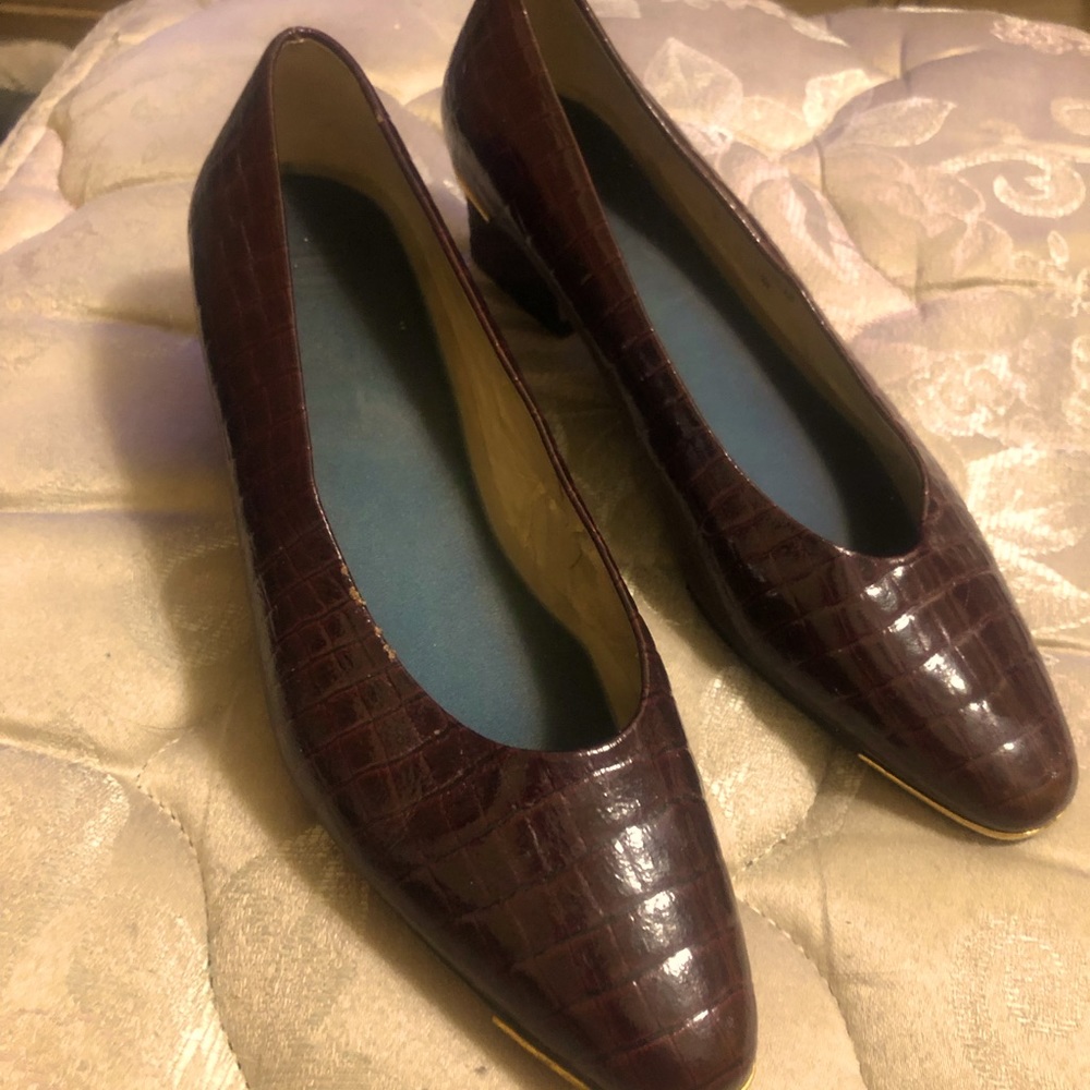 Woman’s Fine Leather Shoes